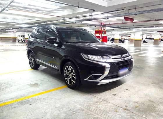 MITSUBISHI OUTLANDER 3.0 GT 4X4 V6 24V GASOLINA 4P AUTOMÁTICO